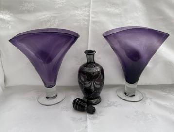 Vases vintage soufflés à la main spéciaux Blenko