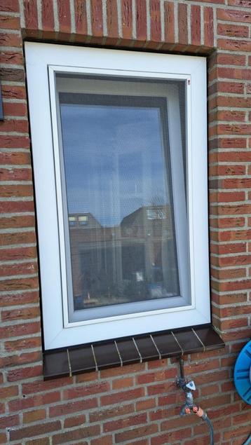 Raamkozijn beschikbaar voor biedingen