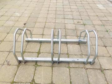 Râtelier range 3 vélos MOTTEZ

 beschikbaar voor biedingen
