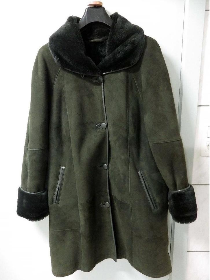 Tijdloze Damesjas in Omgekeerd Schaap: maat 40/42., Vêtements | Femmes, Vestes | Hiver, Comme neuf, Taille 38/40 (M), Enlèvement