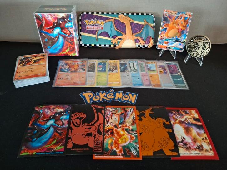 Verzamelset pokémon rond Charizard, Hobby en Vrije tijd, Verzamelkaartspellen | Pokémon, Zo goed als nieuw, Ophalen of Verzenden