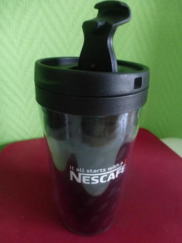 6 FLESSEN THERMISCHE BEKER Mokken Nescafe 250 ml. NEGEN beschikbaar voor biedingen