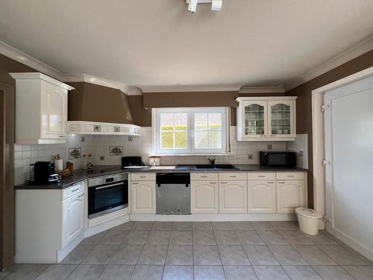 Volledige keuken - landelijke stijl - in goede staat, Huis en Inrichting, Keuken | Complete keukens, Zo goed als nieuw, Hoekkeuken