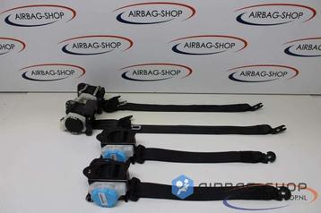 Mercedes A B CLA GLA Klasse Gordelspanners / Gordels 4x W176 beschikbaar voor biedingen