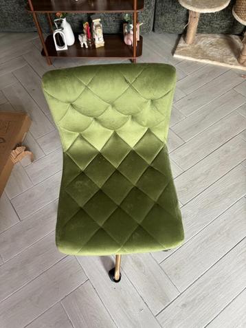 2x Groene velvet bureaustoel met wieltjes beschikbaar voor biedingen