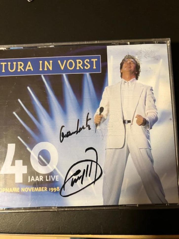 Tura in Vorst 40 jaar Live (gesigneerd), Cd's en Dvd's, Cd's | Nederlandstalig, Gebruikt, Levenslied of Smartlap, Ophalen of Verzenden