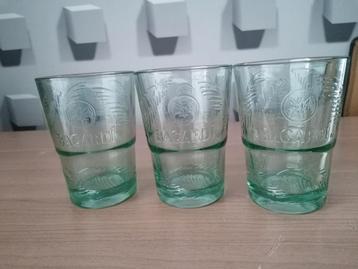 Glas glazen Bacardi. Bacardiglazen. H 11 cm.  beschikbaar voor biedingen