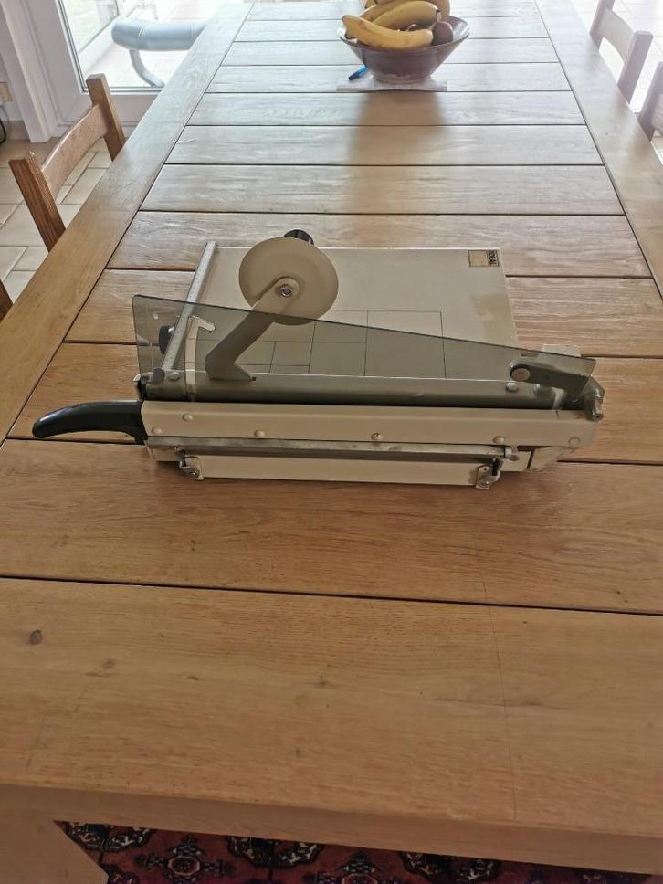 papiersnijder, Diversen, Bureau-accessoires, Zo goed als nieuw, Ophalen
