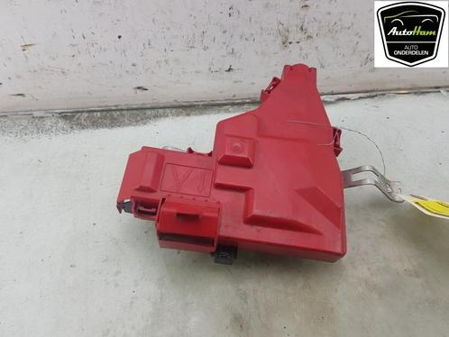 ACCUKLEM Renault Express (01-2021/-) (|241148757R|), Auto-onderdelen, Overige Auto-onderdelen, Renault, Gebruikt