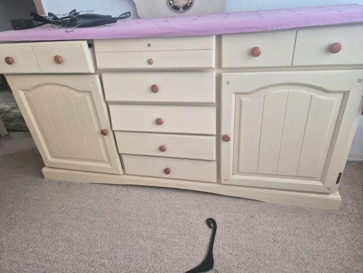 Gratis dressoir /, Huis en Inrichting, Kasten | Dressoirs, Met deur(en), Ophalen