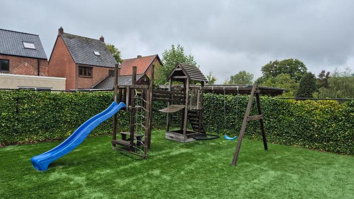 Speeltoestel met schommels, Kinderen en Baby's, Speelgoed | Buiten | Speeltoestellen, Gebruikt, Glijbaan, Klimnet, Klimtouw, Klimwand