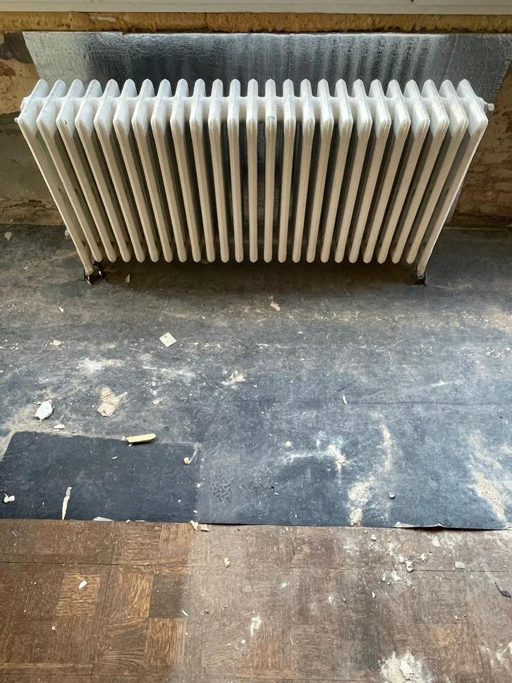 Gietijzeren radiatoren (13) zie beschrijving, Doe-het-zelf en Bouw, Verwarming en Radiatoren, Gebruikt, Radiator, Ophalen