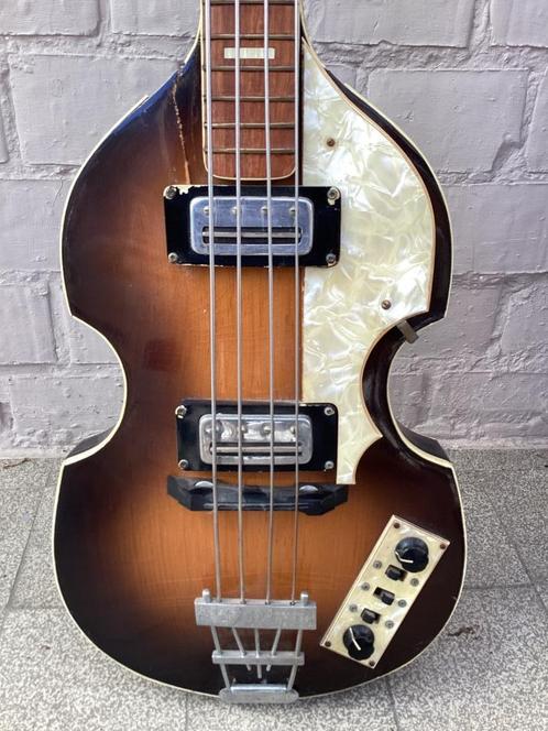 Höfner bass, Muziek en Instrumenten, Snaarinstrumenten | Gitaren | Bas, Gebruikt, Elektrisch, Ophalen