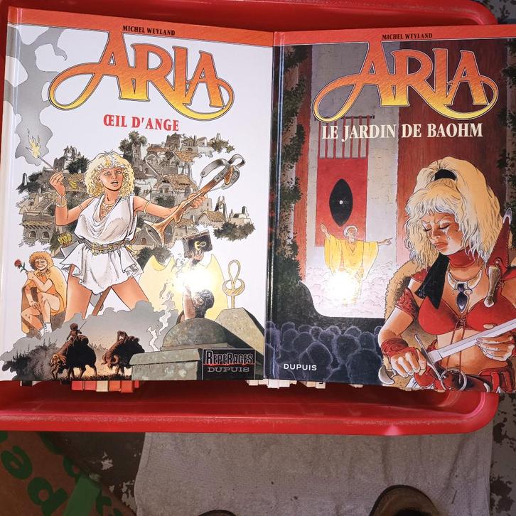 BD Aria lot de 2 tomes, Livres, BD, Comme neuf, Plusieurs BD, Enlèvement ou Envoi