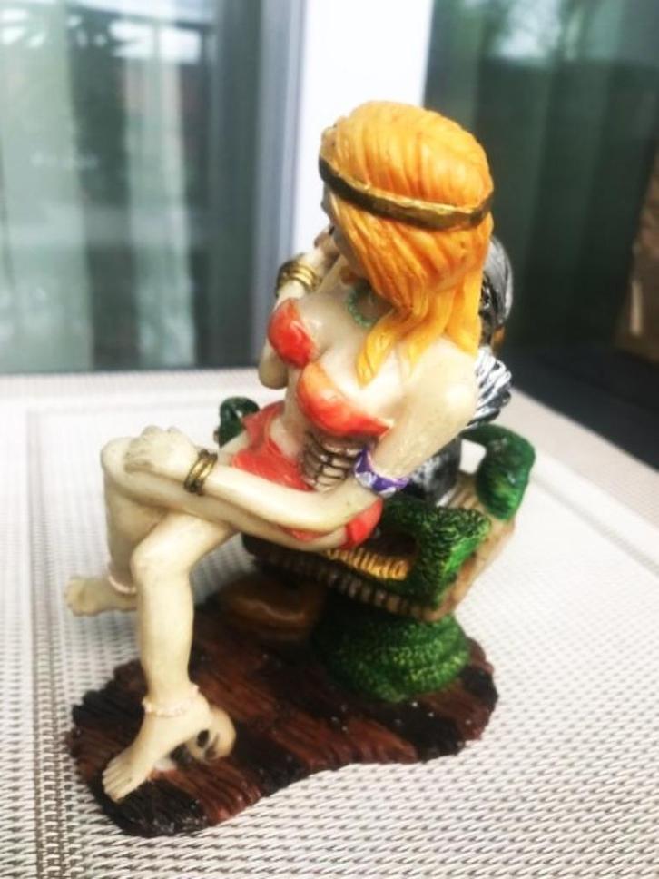 Erotische Amazone met Soldaat Porselein Vintage🤩😎🤗🎁👌, Verzamelen, Beelden en Beeldjes, Zo goed als nieuw, Mens, Ophalen of Verzenden