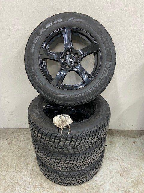 Winterset Mazda CX-5 Nexen Winguard SUV 225/65 R17, Auto-onderdelen, Banden en Velgen, Banden en Velgen, Winterbanden, 17 inch