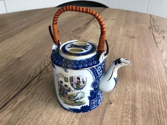" Splinternieuw " Vintage Chinees kannetje met dekseltje, Antiek en Kunst, Curiosa en Brocante, Ophalen of Verzenden