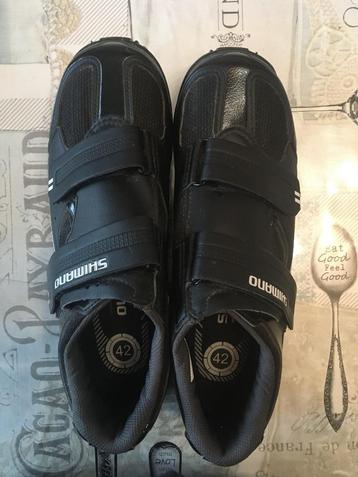 chaussures velo SHIMANO (taille 42)