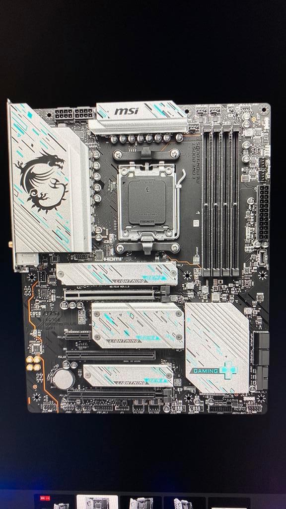 MSI X670E GAMING PLUS WIFI TOP, Computers en Software, Moederborden, AMD, DDR5, Ophalen of Verzenden