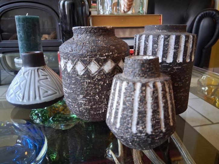 Vintage design vaasjes: 4 stuks, Huis en Inrichting, Woonaccessoires | Vazen, Zo goed als nieuw, Ophalen of Verzenden