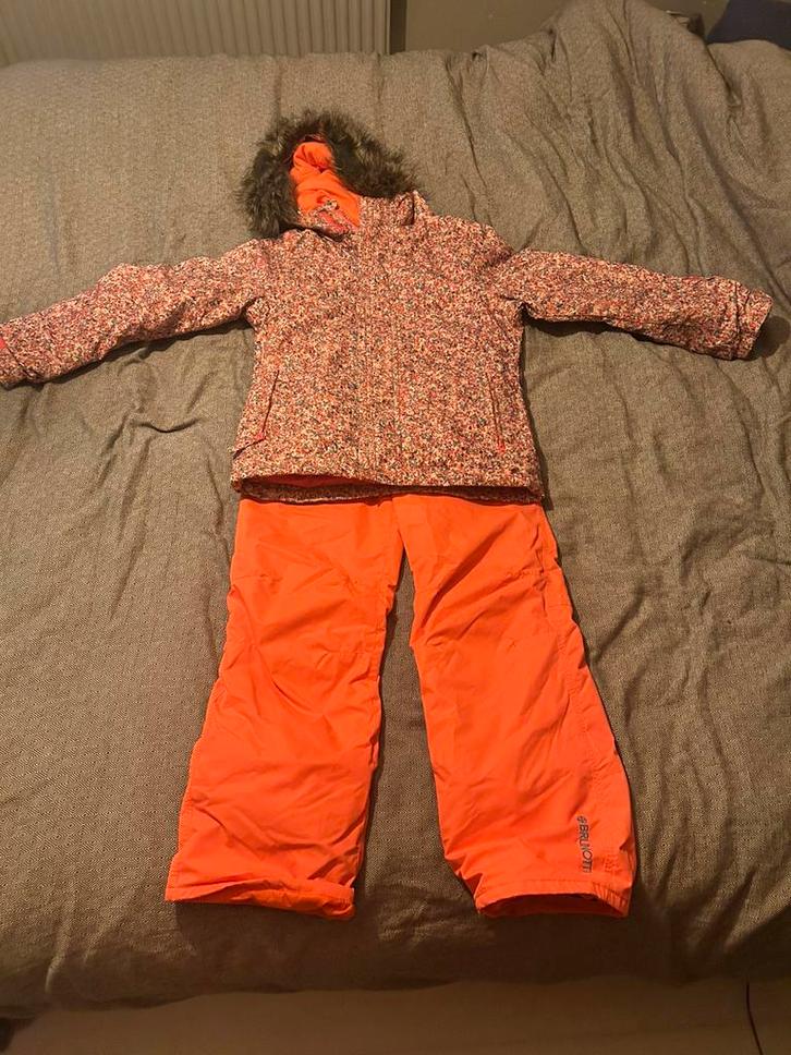 Ensemble veste et pantalon de ski taille 140, Sport en Fitness, Skiën en Langlaufen, Gebruikt, Kleding, Ski, Overige merken, Ophalen