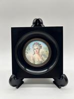 Gesigneerde miniatuur geschilderd op ivoor, Ophalen of Verzenden