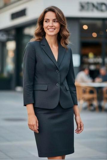 ✨️BUNDELKORTING‼️ ZARA BASIC Blazer&Rok Maat 40✨️  beschikbaar voor biedingen
