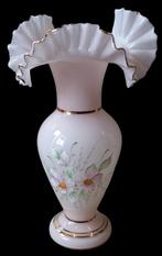 Czech Republic "roze" glazen vaas., Antiek en Kunst, Ophalen