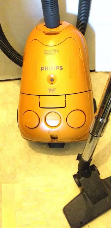 Philips 1400 Watt stofzuiger + 3 zakken beschikbaar voor biedingen