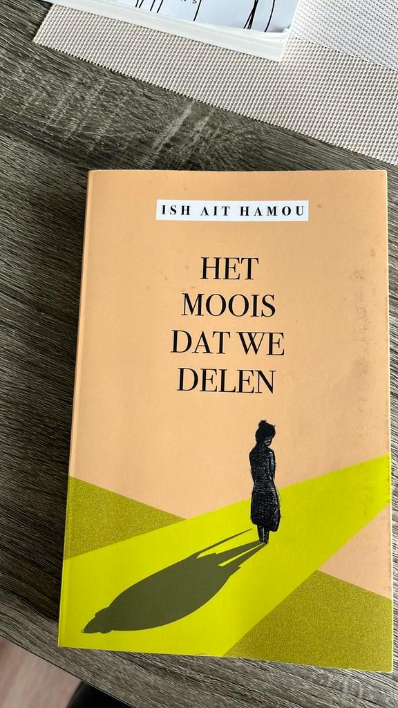 Ish Ait Hamou - Het moois dat we delen, Boeken, Literatuur, Zo goed als nieuw, Verzenden