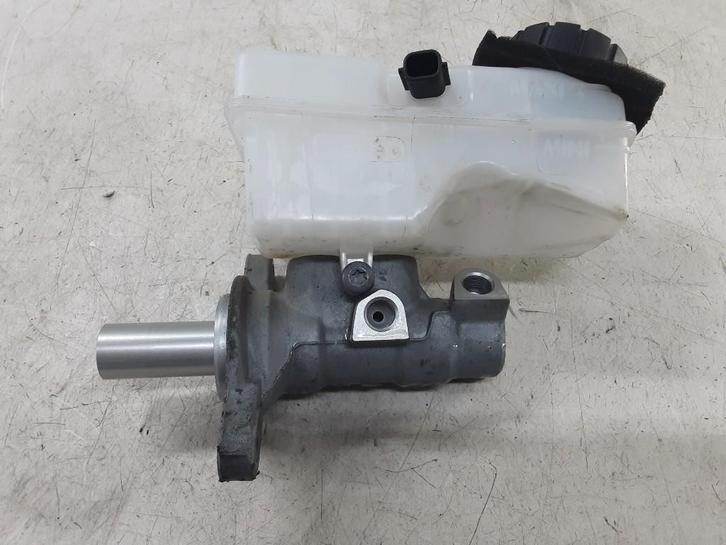 HOOFDREMCILINDER Dacia Dokker (0S) (01-2012/12-2021), Auto-onderdelen, Remmen en Aandrijving, Dacia, Gebruikt