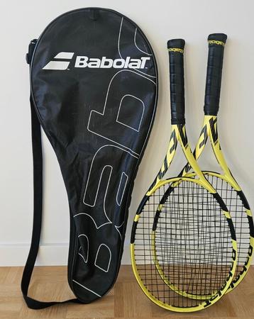 Tennisracket beschikbaar voor biedingen