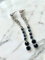 Swarovski oorbellen in blauw en zilverkleur, Met kristal, Hangers, Blauw, Ophalen of Verzenden