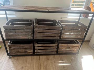 Houten kisten (+ plank) beschikbaar voor biedingen