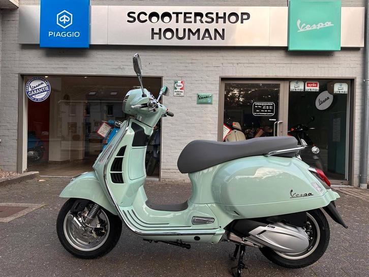Vespa GTS 310cc VERDE AMABILE (nr.34), Motoren, Motoren | Overige merken, Bedrijf, Scooter, 12 t/m 35 kW