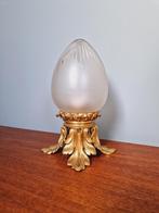 Vergulde bronzen plafondlamp en kristallen bol, begin 20e ee, Antiek en Kunst, Antiek | Brons en Koper, Ophalen of Verzenden, Brons