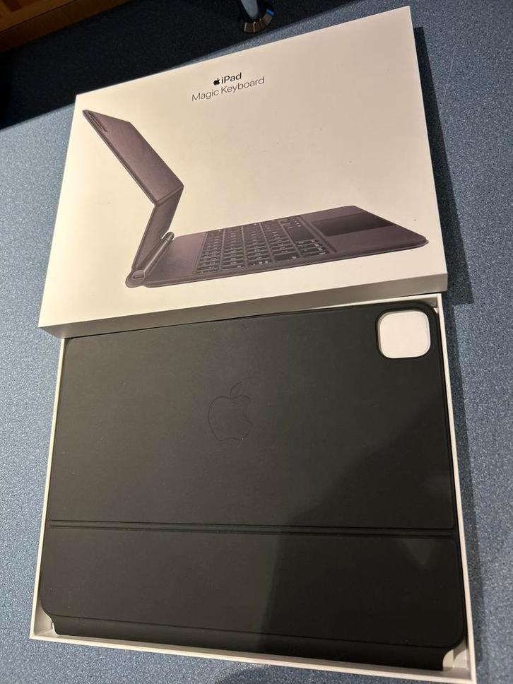 Strikt nieuwe Magic Keyboard-toetsenborden voor iPad, Computers en Software, Tablet-hoezen, Nieuw, Ophalen
