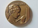 Delannoy 1960 Médaille bronze Allégorie de l'écriture, Timbres & Monnaies, Pièces & Médailles, Bronze, Enlèvement ou Envoi