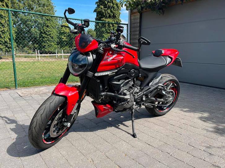 Ducati Monster 937+, Motos, Motos | Ducati, Particulier, Naked bike, plus de 35 kW, 2 cylindres, Permis Moto A, ABS, Poignées chauffantes
