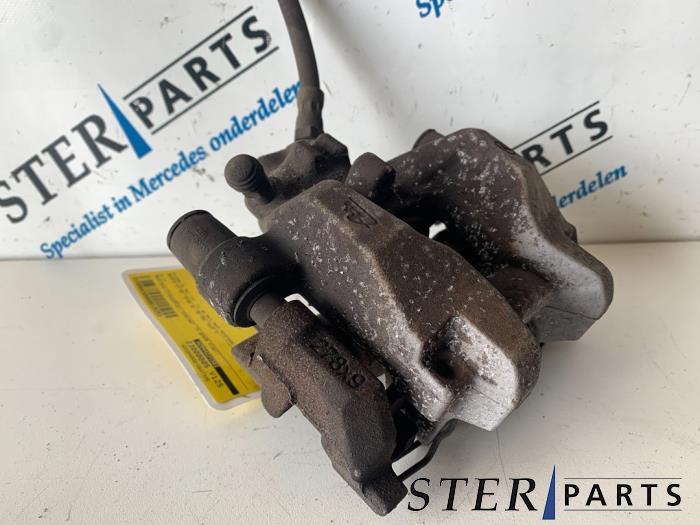 Etrier de frein (pince) arrière gauche d'un Mercedes C-Klas, 3 mois de garantie, Utilisé, -, -