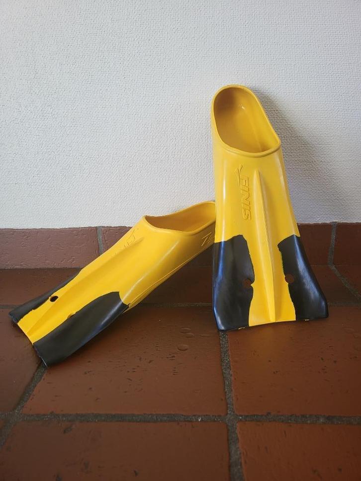 Zwemvliezen (Finis Z2 Gold Zoomers), Watersport en Boten, Duiken, Zo goed als nieuw, Zwem- of Duikvliezen, Ophalen of Verzenden
