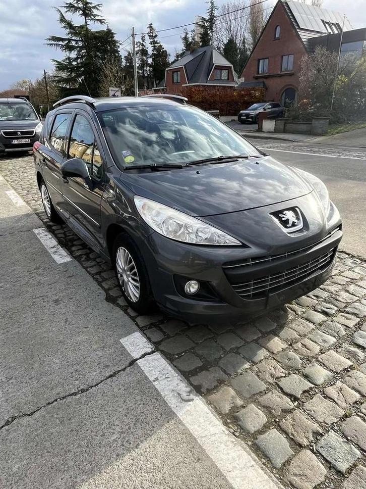 Peugeot 207 207 SW HDi FAP / PANO / AIRCO, Autos, Peugeot, Entreprise, Achat, ABS, Airbags, Air conditionné, Ordinateur de bord