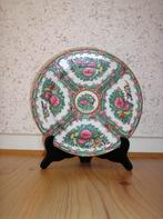 Bord met Chinese tekening, Ophalen