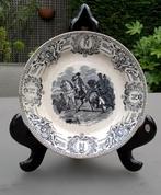 Ancienne assiette Napoléon Keramis Boch Frères 1870, Antiquités & Art, Enlèvement ou Envoi