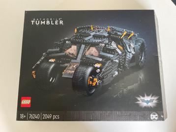 Lego Batmobile Tumbler 76240