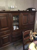 Kasten, zetels ,tafel en stoelen en lusters, Ophalen