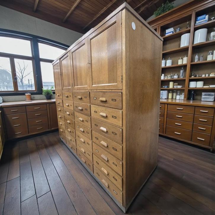 Commode/armoire/étagère industrielle profonde Vintage XL, Enfants & Bébés, Chambre d'enfant | Commodes & Armoires, Armoire, Enlèvement ou Envoi