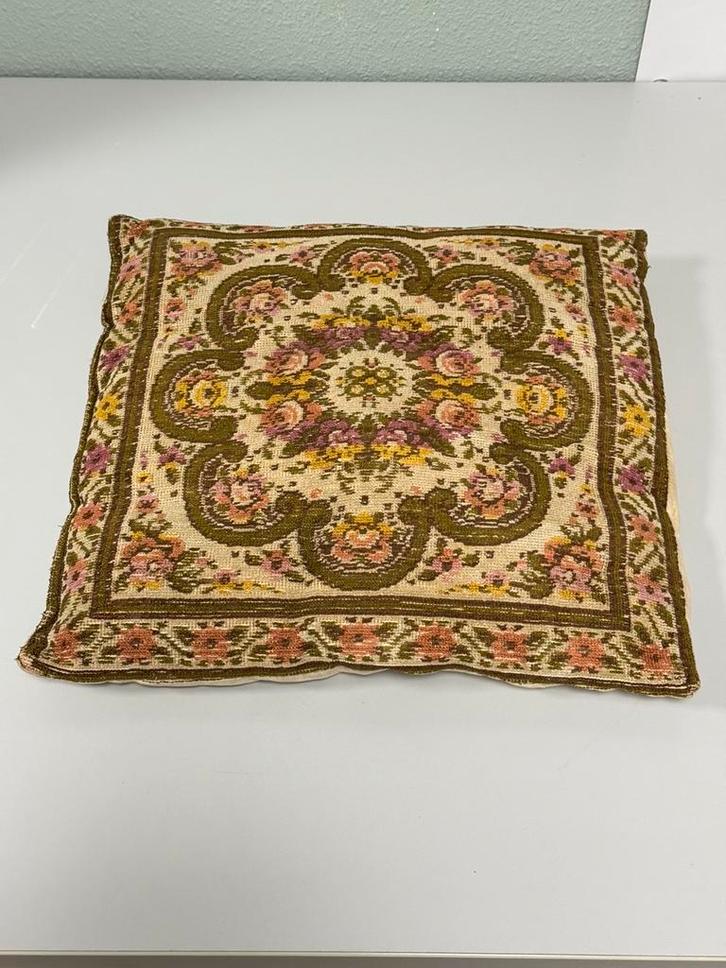 Antiek kussen geborduurd bloem bloemen patroon 40x40 cm, Antiek en Kunst, Antiek | Woonaccessoires, Ophalen of Verzenden