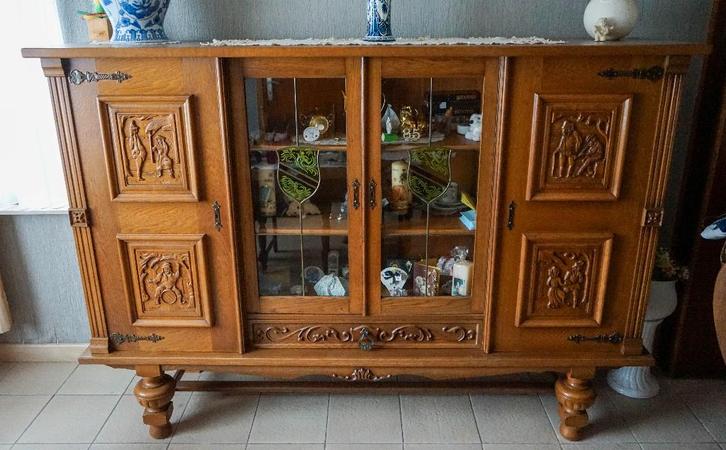 Decoratieve kast met glazen middenstuk, Antiek en Kunst, Antiek | Meubels | Kasten, Ophalen