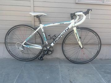 Dames Meisjes koers race fiets Bianchi maat 48 beschikbaar voor biedingen